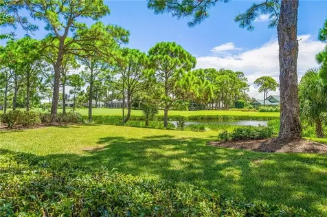 1156 Carolina Circle SW Vero Beach FL 32962