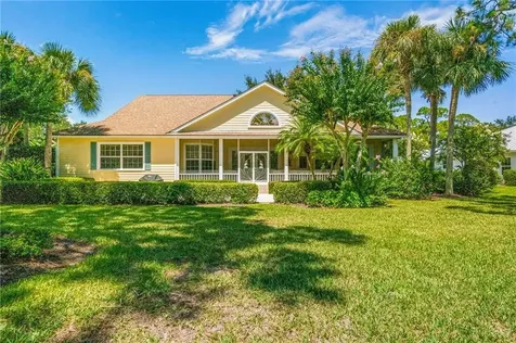 1156 Carolina Circle SW Vero Beach FL 32962