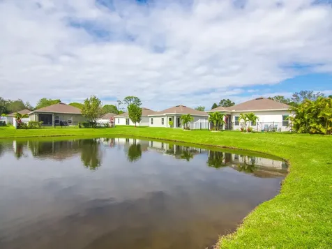5317 Oakland Lake Circle Fort Pierce FL 34951