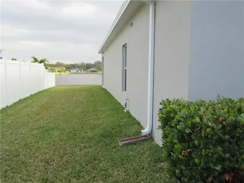 5317 Oakland Lake Circle Fort Pierce FL 34951
