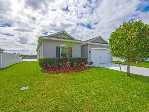 5317 Oakland Lake Circle Fort Pierce FL 34951