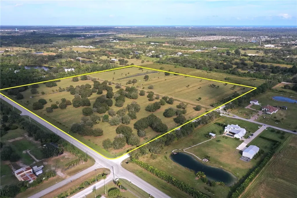 495 66th Avenue SW Vero Beach FL 32968