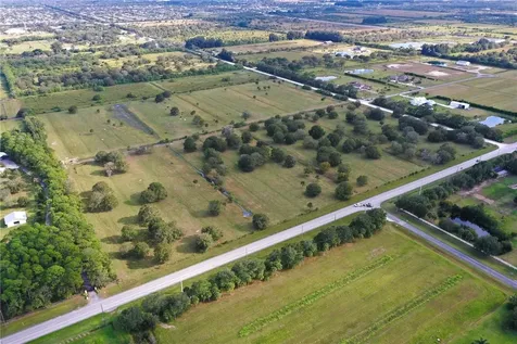 495 66th Avenue SW Vero Beach FL 32968