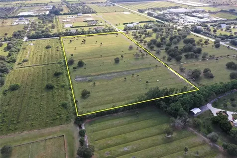 495 66th Avenue SW Vero Beach FL 32968
