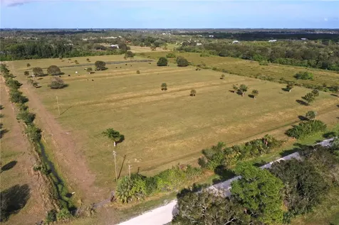 495 66th Avenue SW Vero Beach FL 32968