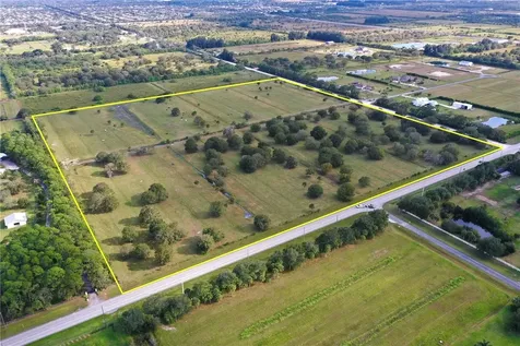 495 66th Avenue SW Vero Beach FL 32968