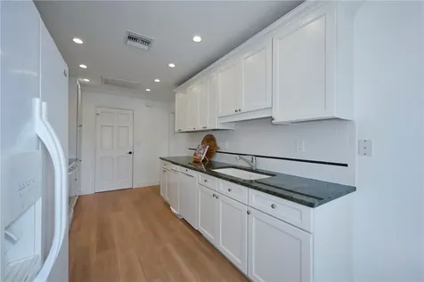 300 Harbour Drive Vero Beach FL 32963