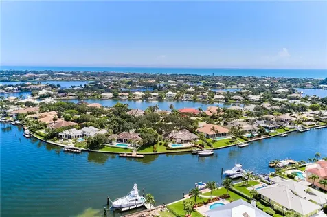 300 Harbour Drive Vero Beach FL 32963