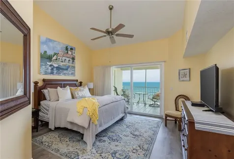 8880 N Sea Oaks Way Vero Beach FL 32963