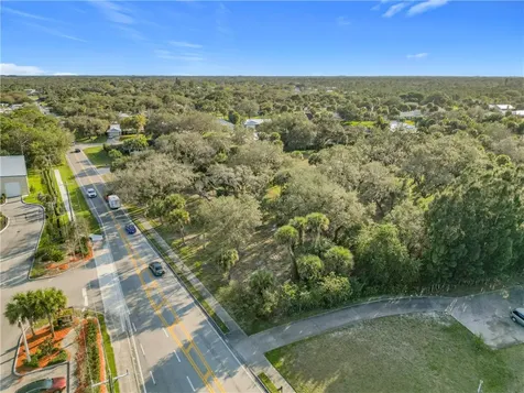 995 Old Dixie Highway SW Vero Beach FL 32962