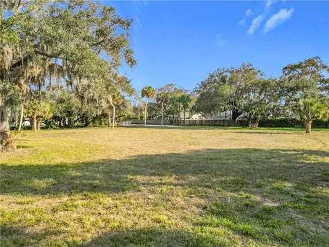 995 Old Dixie Highway SW Vero Beach FL 32962