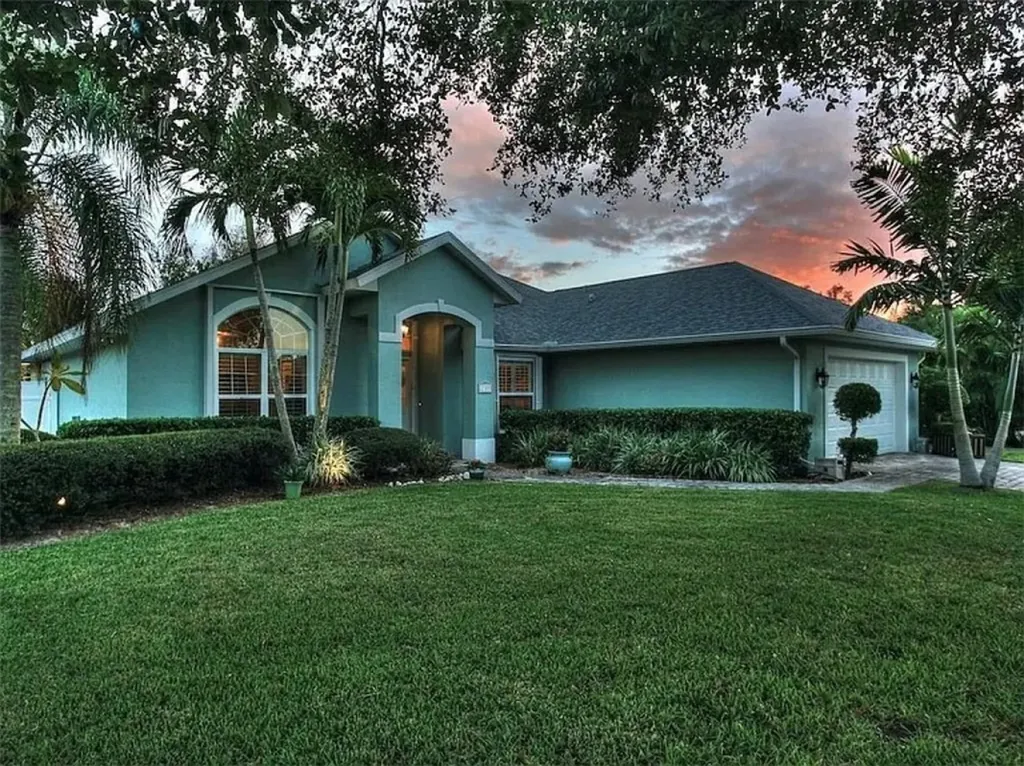 2155 Dunmore Lane Vero Beach FL 32963