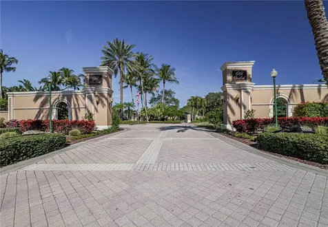 2135 S Maiden Lane Vero Beach FL 32963
