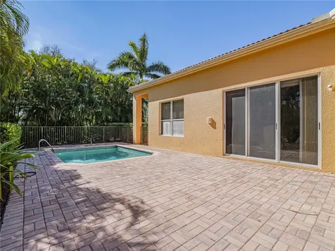 2135 S Maiden Lane Vero Beach FL 32963