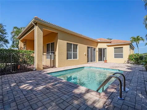 2135 S Maiden Lane Vero Beach FL 32963