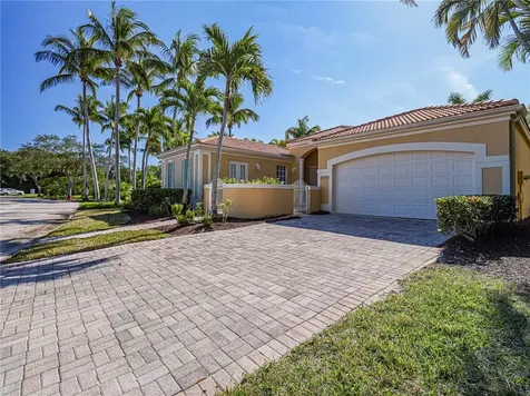 2135 S Maiden Lane Vero Beach FL 32963