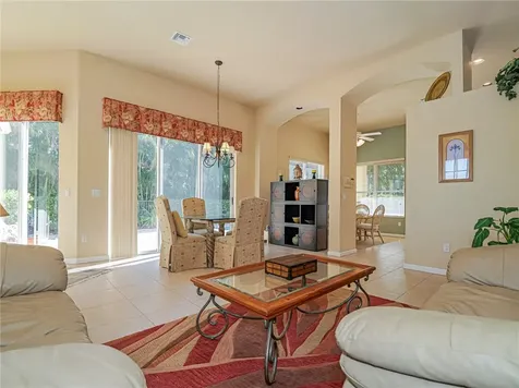 2135 S Maiden Lane Vero Beach FL 32963