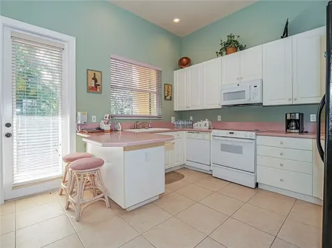 2135 S Maiden Lane Vero Beach FL 32963