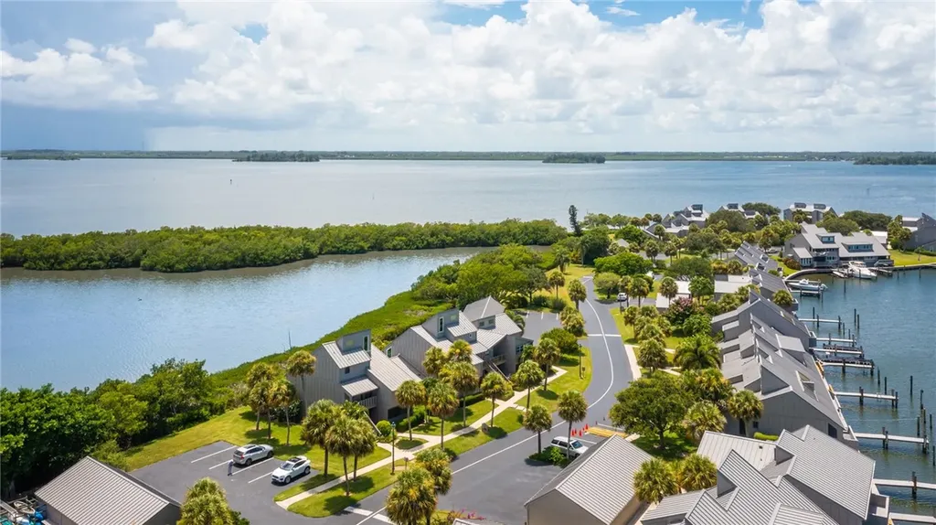 1306 Spyglass Lane Vero Beach FL 32963