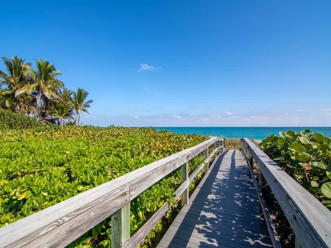 300 Harbour Drive Vero Beach FL 32963