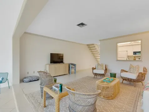 300 Harbour Drive Vero Beach FL 32963