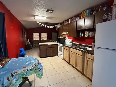76 48th Avenue Vero Beach FL 32968