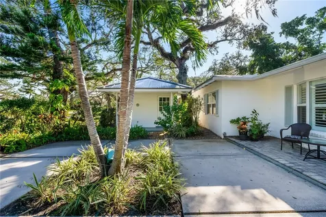 3905 Mockingbird Drive Vero Beach FL 32963