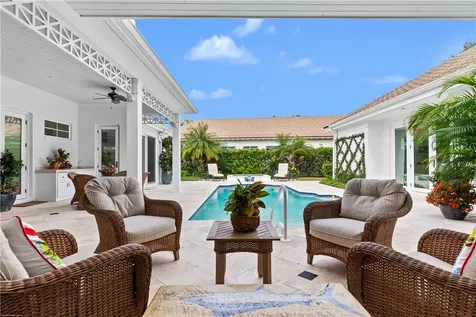 805 Pembroke Court Vero Beach FL 32963
