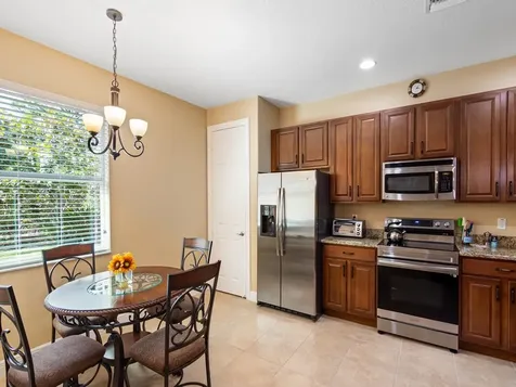 223 11th Square SW Vero Beach FL 32962