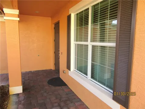 223 11th Square SW Vero Beach FL 32962