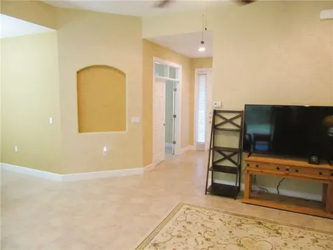 223 11th Square SW Vero Beach FL 32962