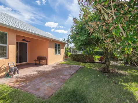223 11th Square SW Vero Beach FL 32962