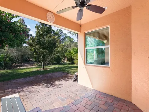 223 11th Square SW Vero Beach FL 32962