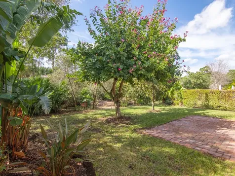 223 11th Square SW Vero Beach FL 32962
