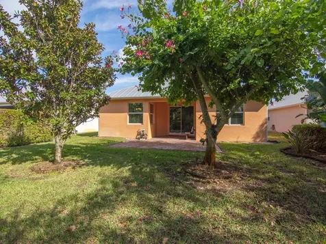 223 11th Square SW Vero Beach FL 32962