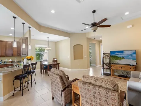 223 11th Square SW Vero Beach FL 32962