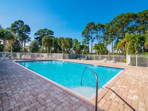 223 11th Square SW Vero Beach FL 32962