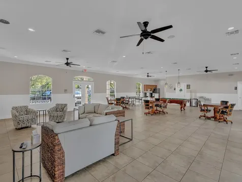 223 11th Square SW Vero Beach FL 32962