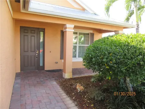 223 11th Square SW Vero Beach FL 32962
