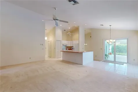 121 40th Court Vero Beach FL 32968
