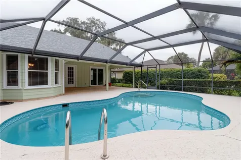 121 40th Court Vero Beach FL 32968