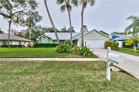 121 40th Court Vero Beach FL 32968