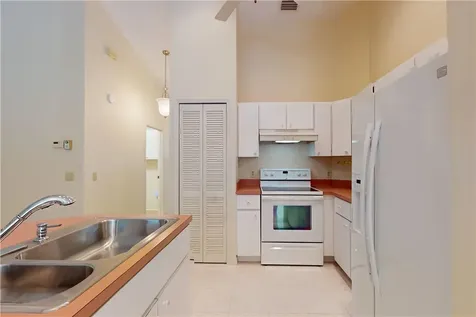 121 40th Court Vero Beach FL 32968