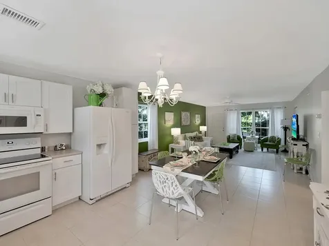 900 Jasmine Lane Vero Beach FL 32963