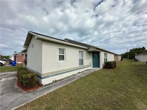 4786 30th Avenue Vero Beach FL 32967