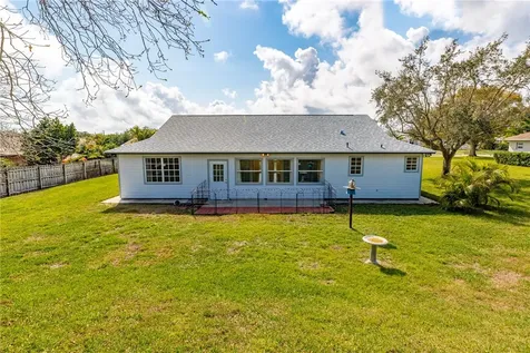 109 N 19th Circle SW Vero Beach FL 32962