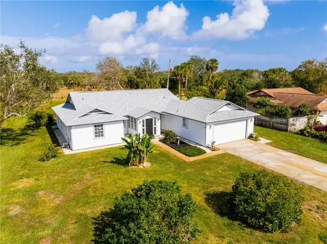 109 N 19th Circle SW Vero Beach FL 32962