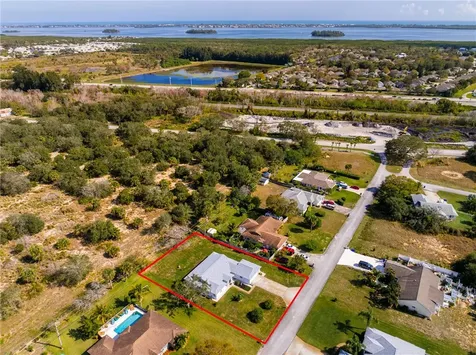 109 N 19th Circle SW Vero Beach FL 32962