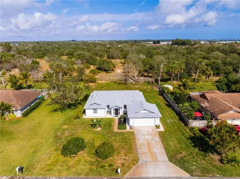 109 N 19th Circle SW Vero Beach FL 32962