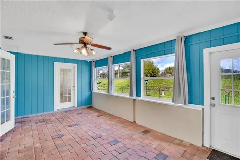 109 N 19th Circle SW Vero Beach FL 32962